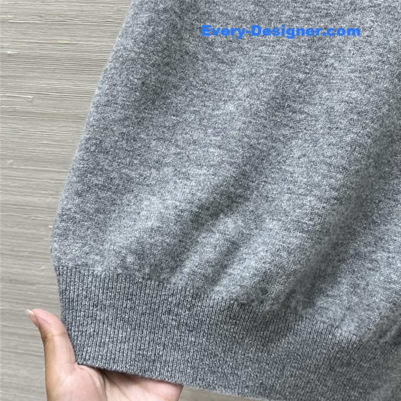Y51 cashmere top