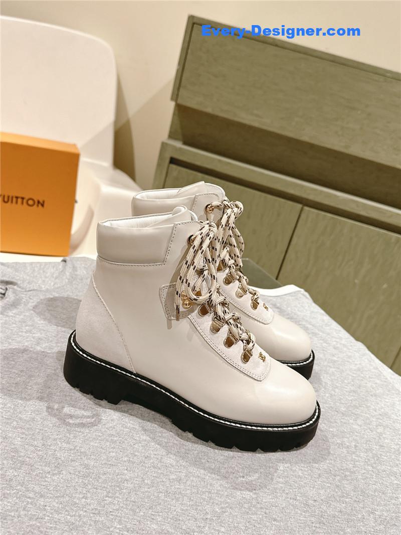 l0vis Vvtt0n white calfskin ranger boots