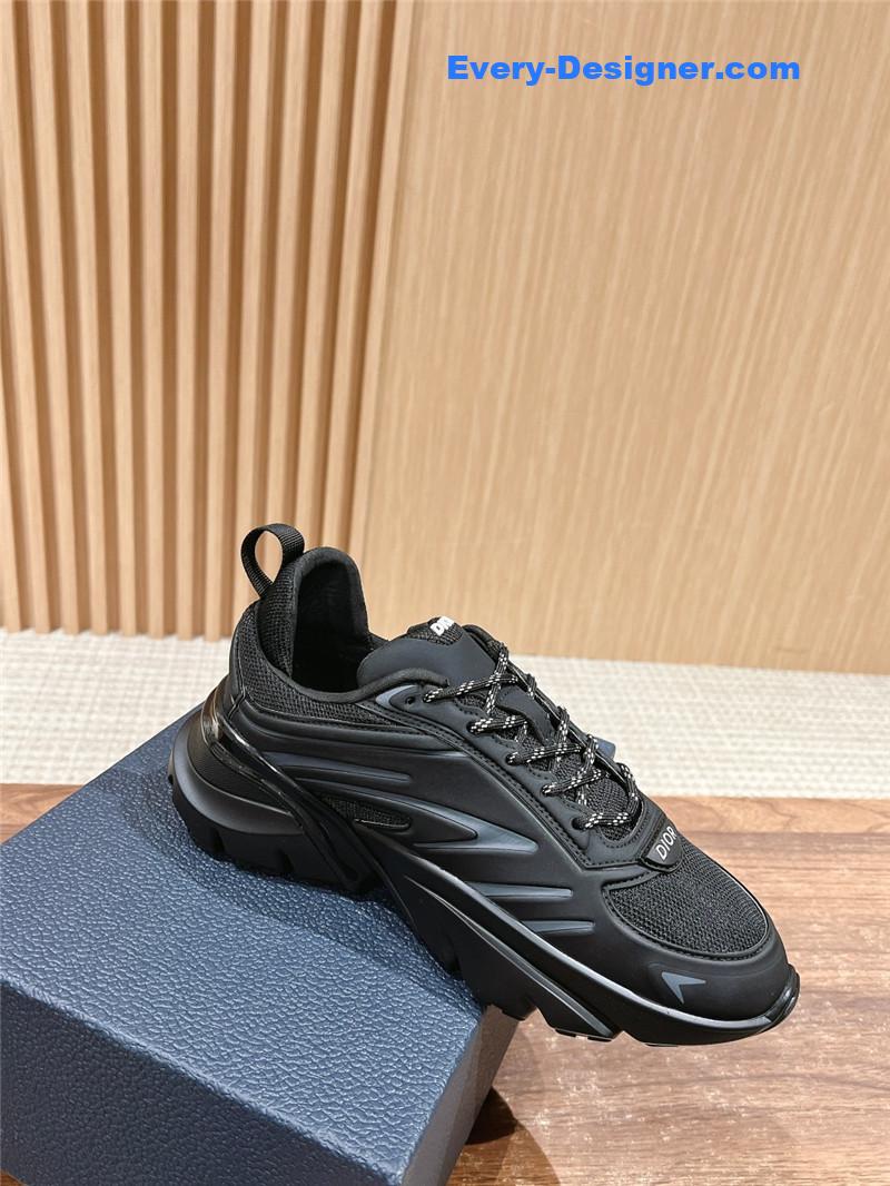 D10r lewis hamilton sneakers