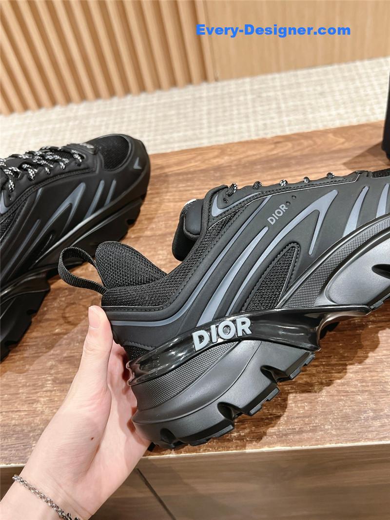 D10r lewis hamilton sneakers