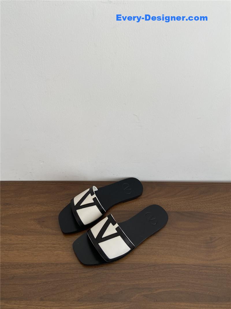 Va1e*ntin0 viva s*perstar nappa slides white/black