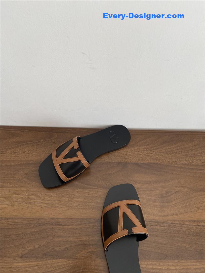 Va1e*ntin0 viva s*perstar nappa slides black/roasted