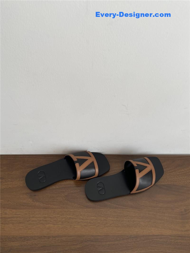 Va1e*ntin0 viva s*perstar nappa slides black/roasted