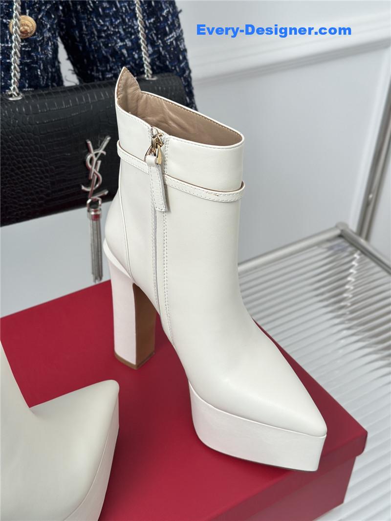 Va1e*ntin0 garavani white leather heel booties