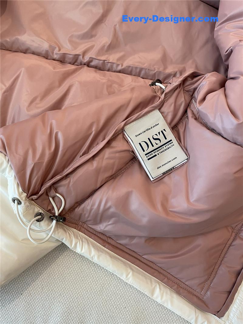 Moncler lettering hooded down jacket