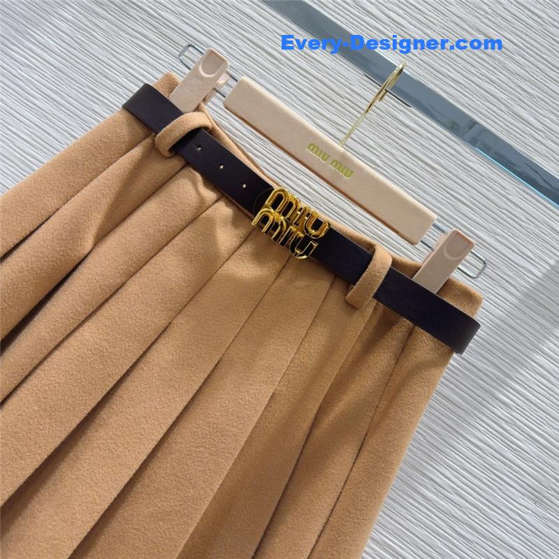 M1um1u new skirt