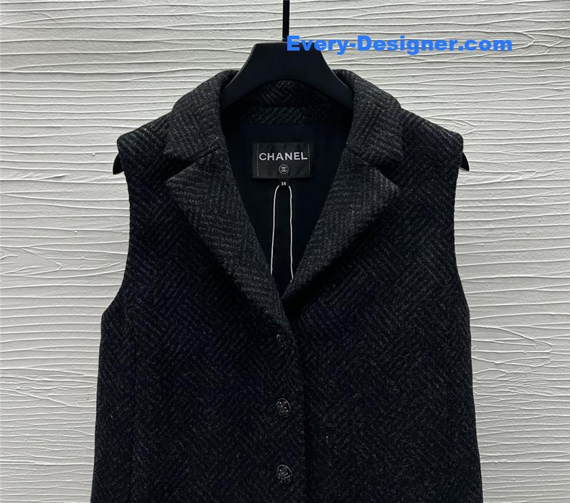 Ch**el waistcoat