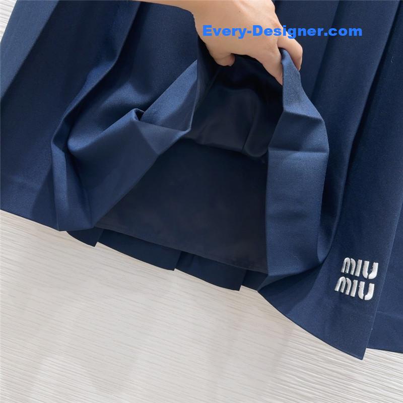 M1um1u new skirt