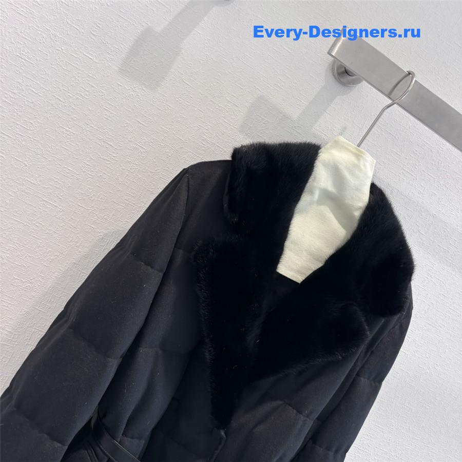 L0r0 P1ana mink collar goose down jacket