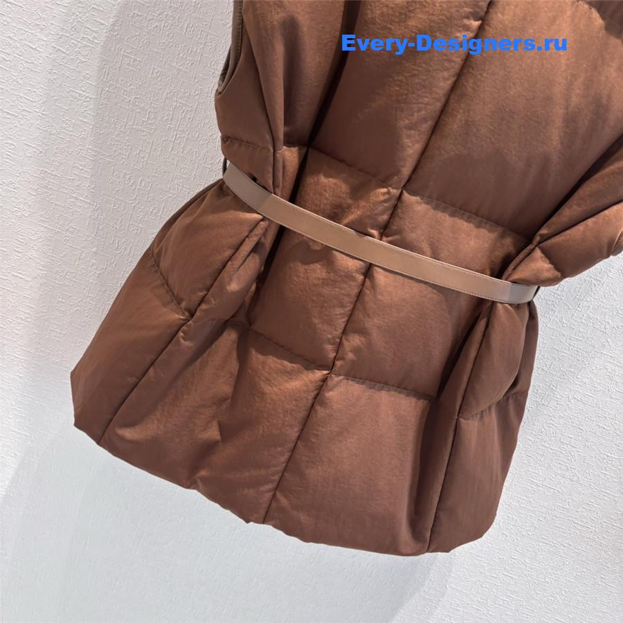 L0ew* lapel down vest