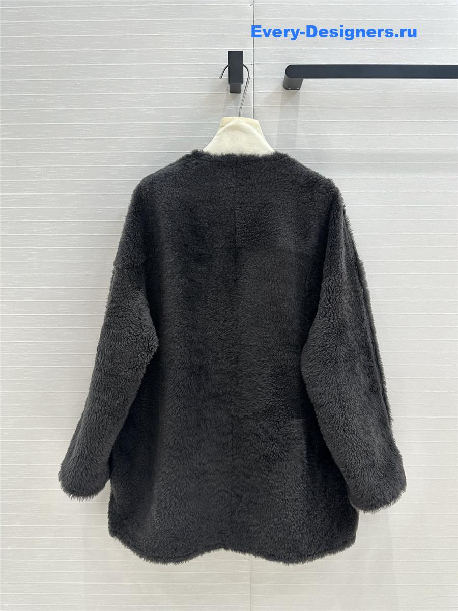 Vanitoo shearling coat