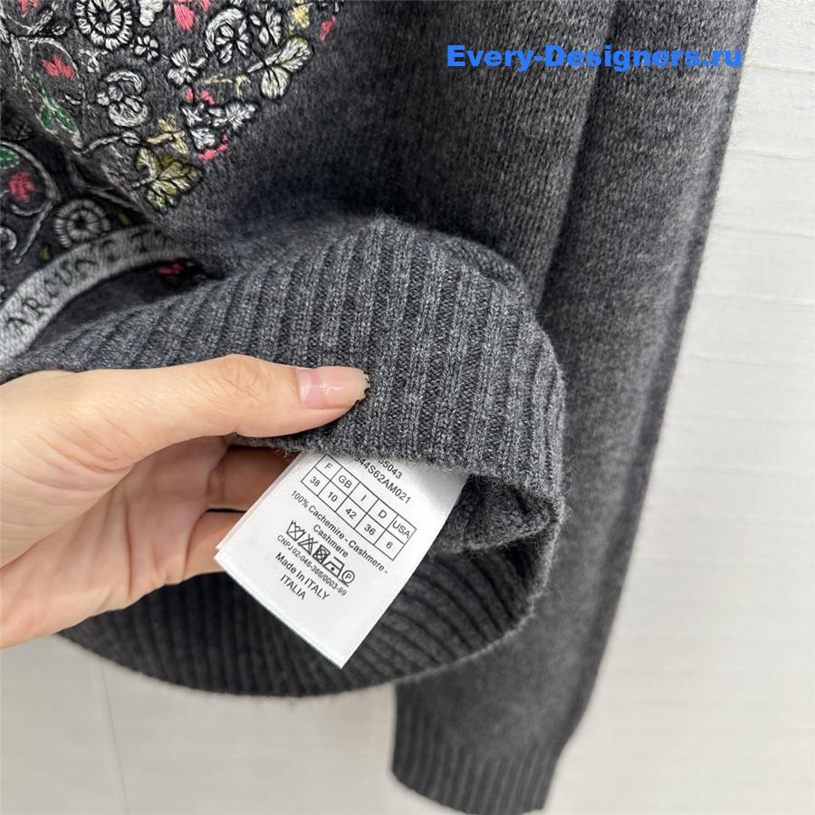 D10r multicolor embroidered sweater grey