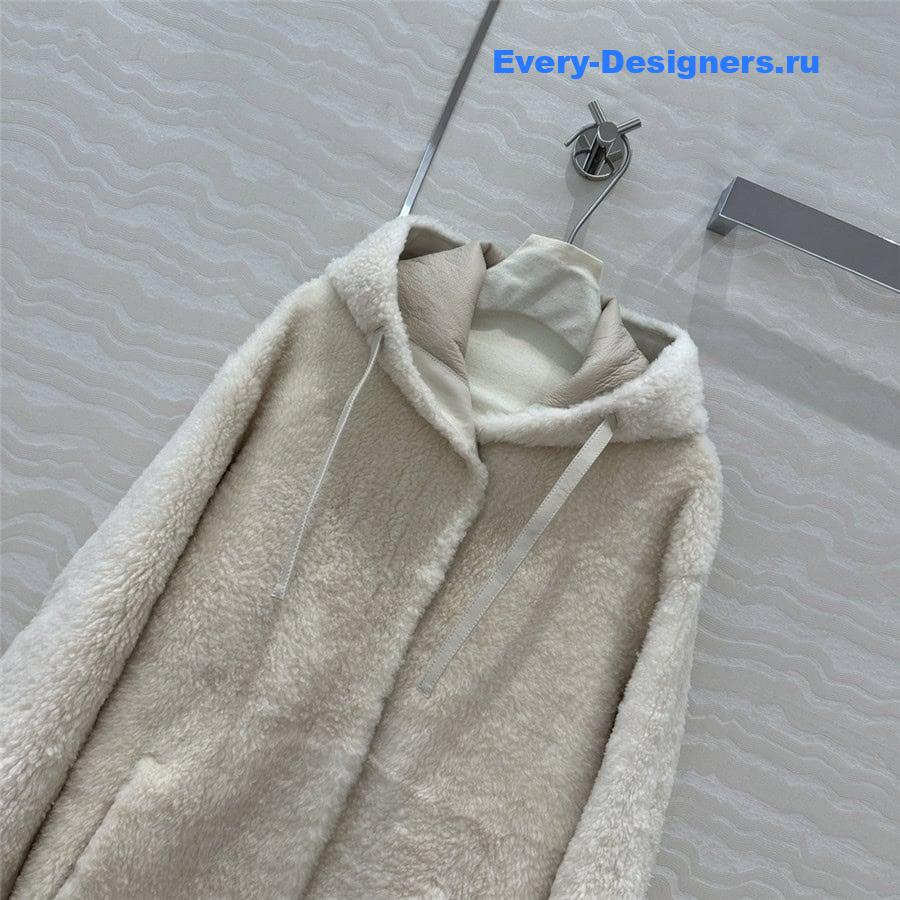 Vanitoo shearling hooded coat