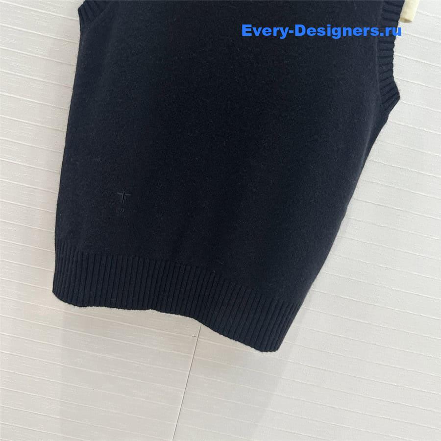 D10r twinset sleeveless knit top in black