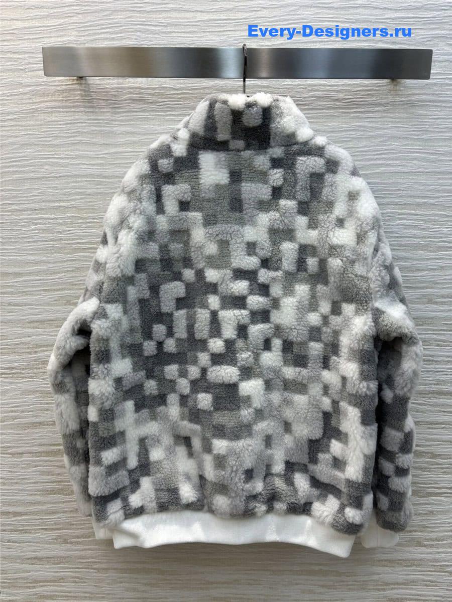 l0vis Vvtt0n lv stand collar plush coat