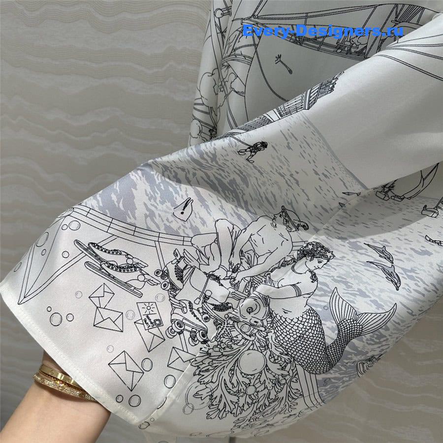 H**me5 scarf print silk shirt