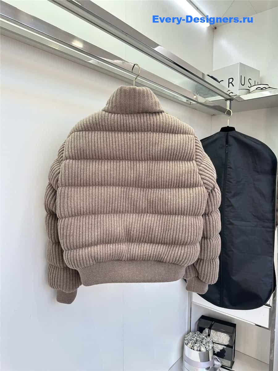 L0r0 P1ana cashmere knitted goose down jacket