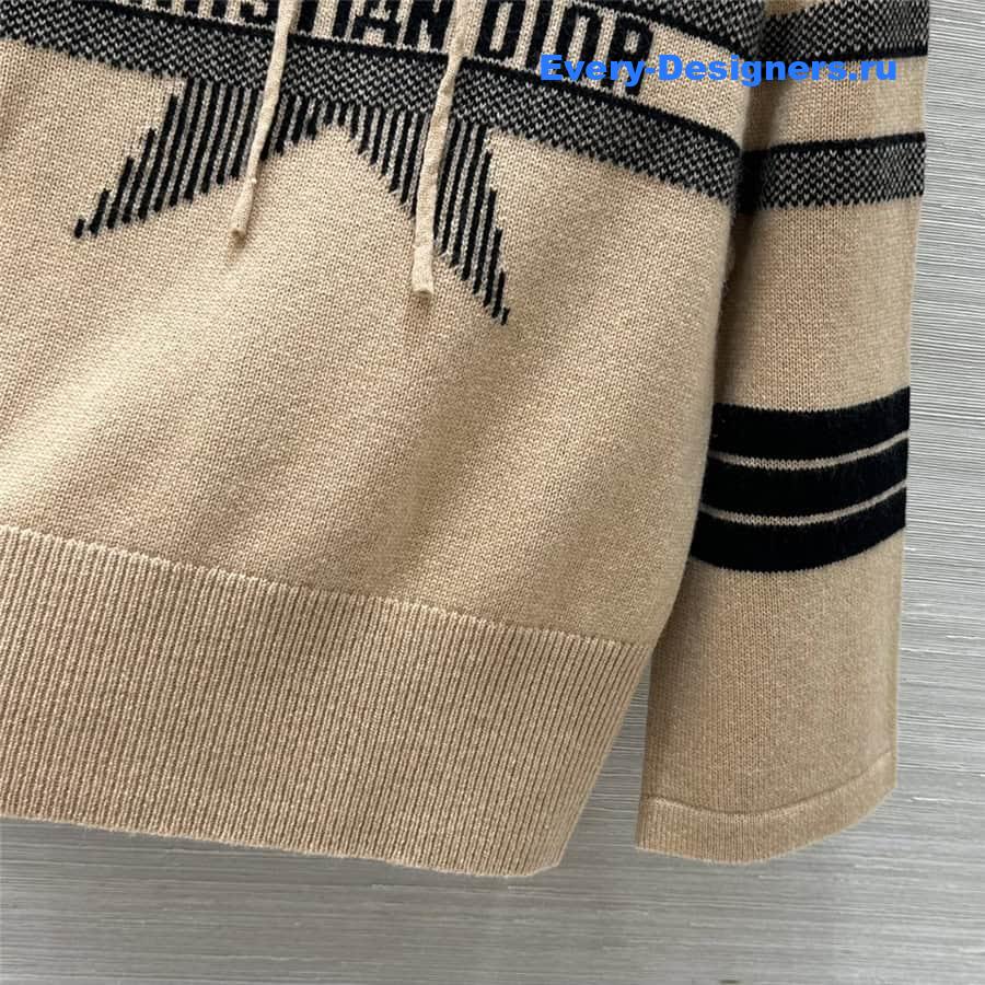 D10ralps three-quarter sleeve hooded sweater in beige