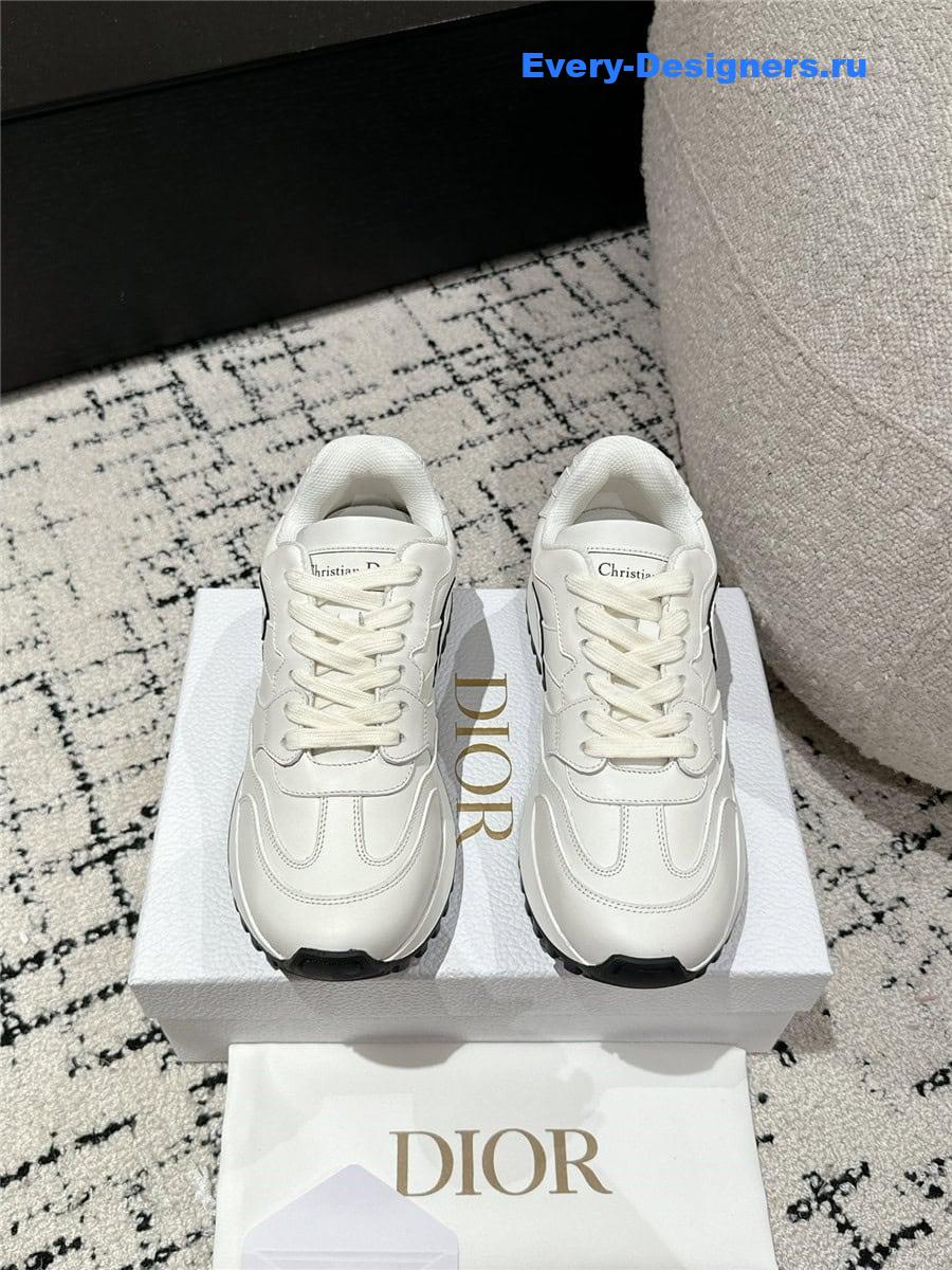 c’est D10r sneaker