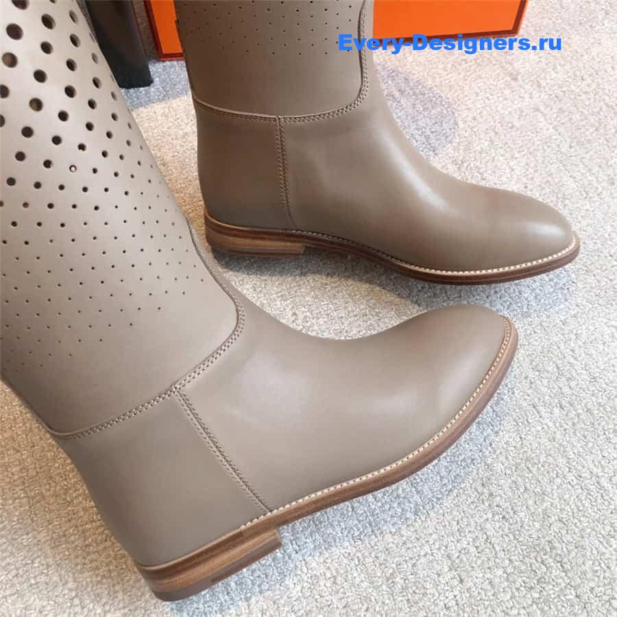 H**me5 perforated jumping boots