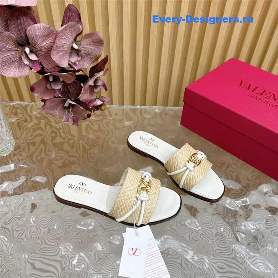 Va1e*ntin0 vlogo white woven raffia slides