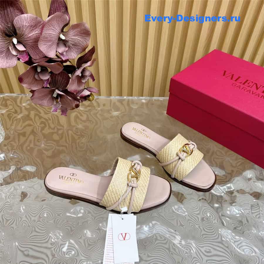 Va1e*ntin0 vlogo pink woven raffia slides