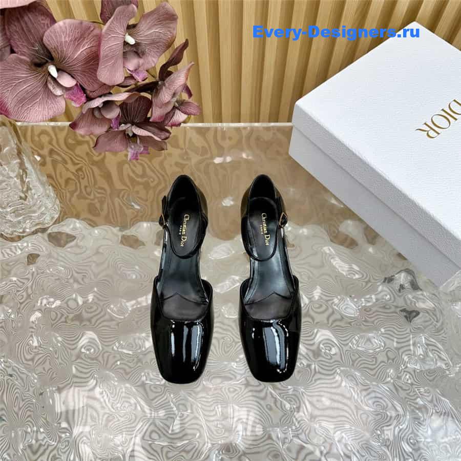 jolie D10r black patent calfskin pumps