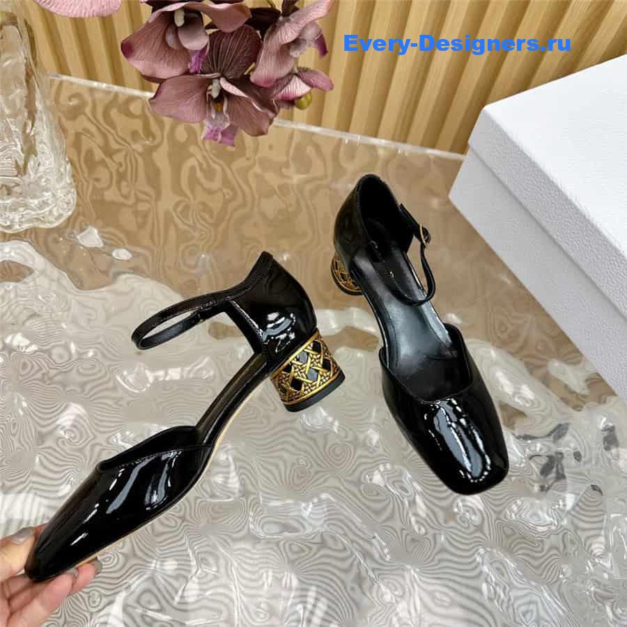 jolie D10r black patent calfskin pumps