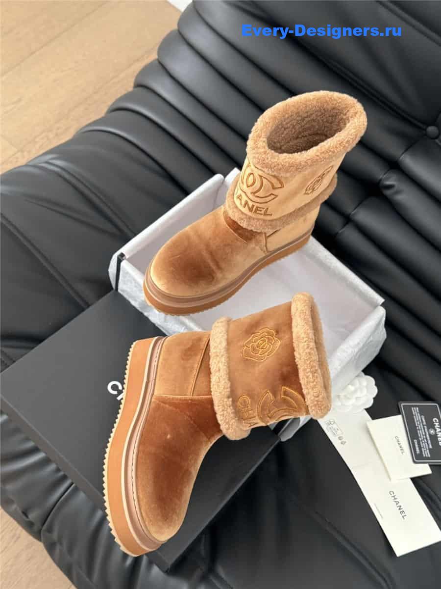 Ch**el brown women shearling boots