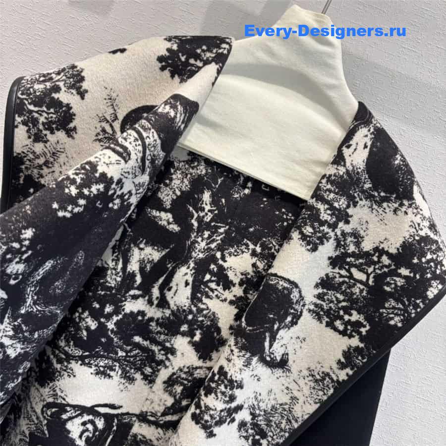 D10r hooded short wool coat