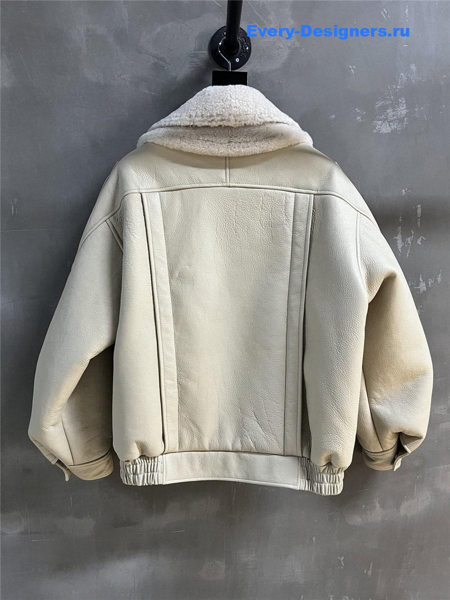 Y51 fur coat