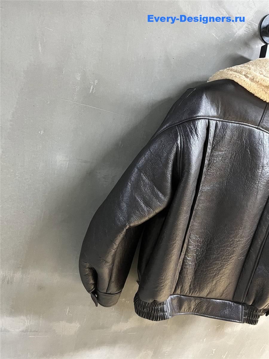 Y51 fur coat