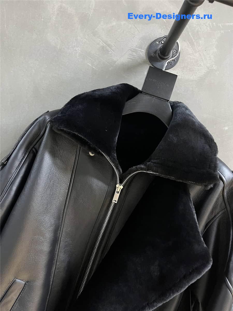 Y51 fur coat