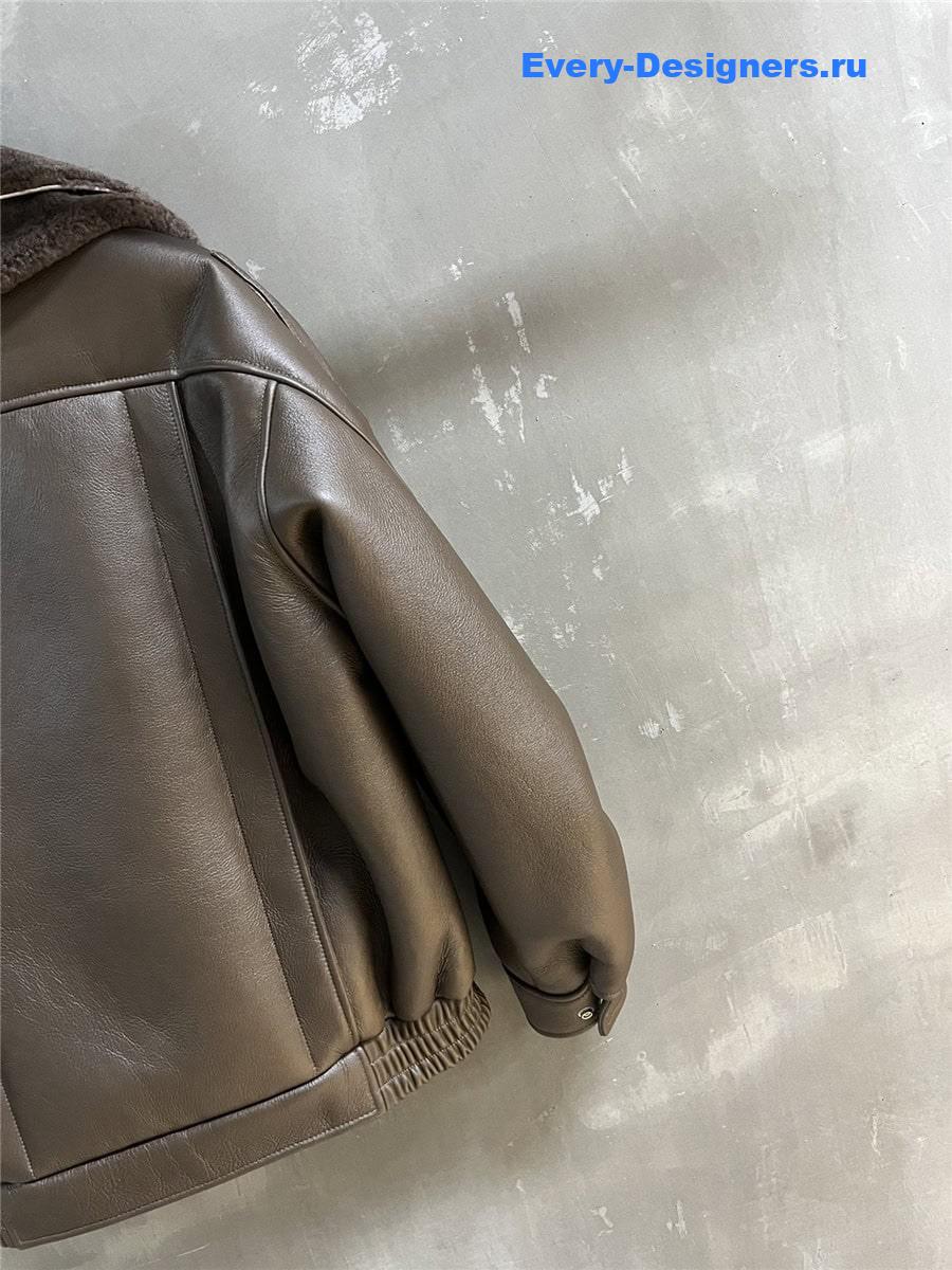 Y51 fur coat