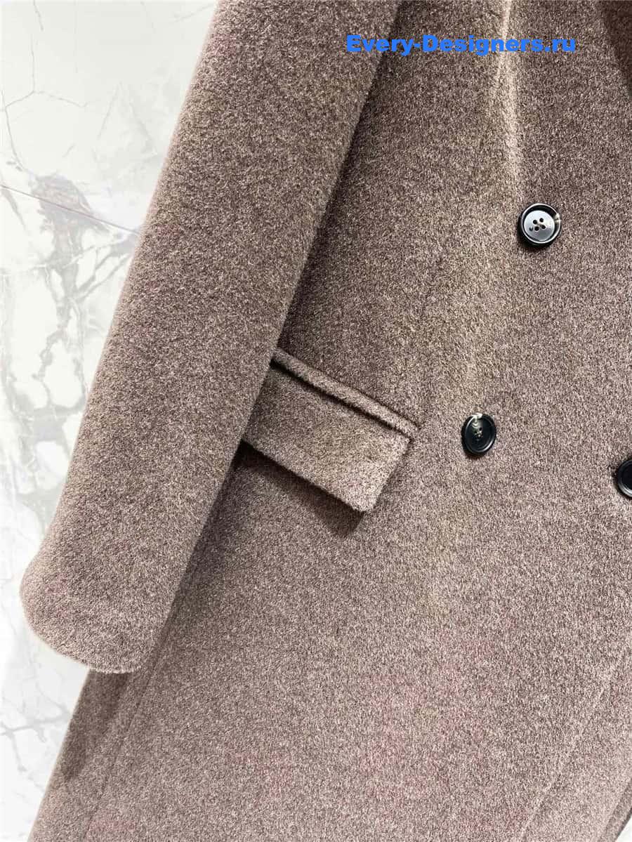 Y51 waist wide shoulder coat