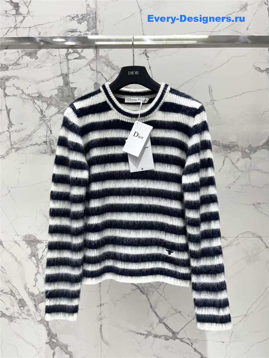 D10r striped sweater in black