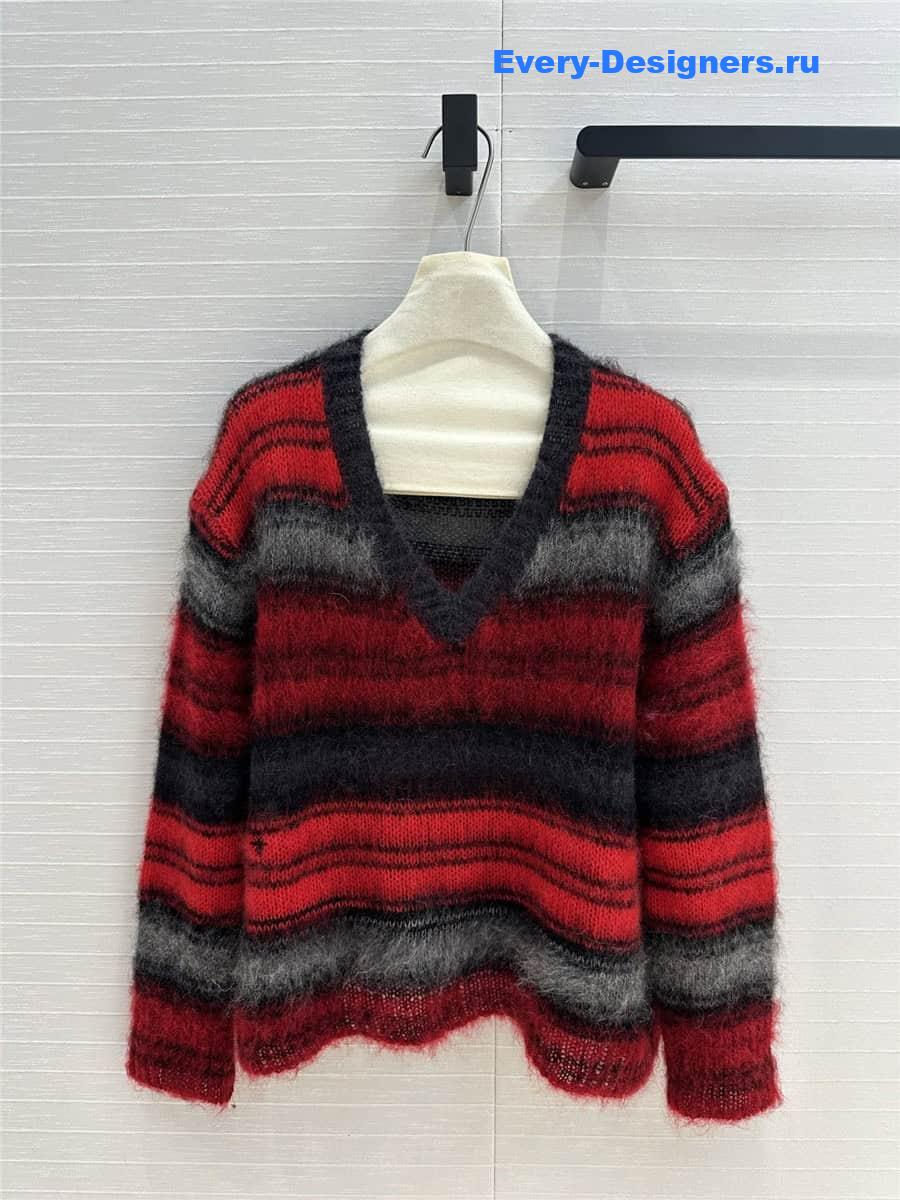 D10r mohair sweater red and grey