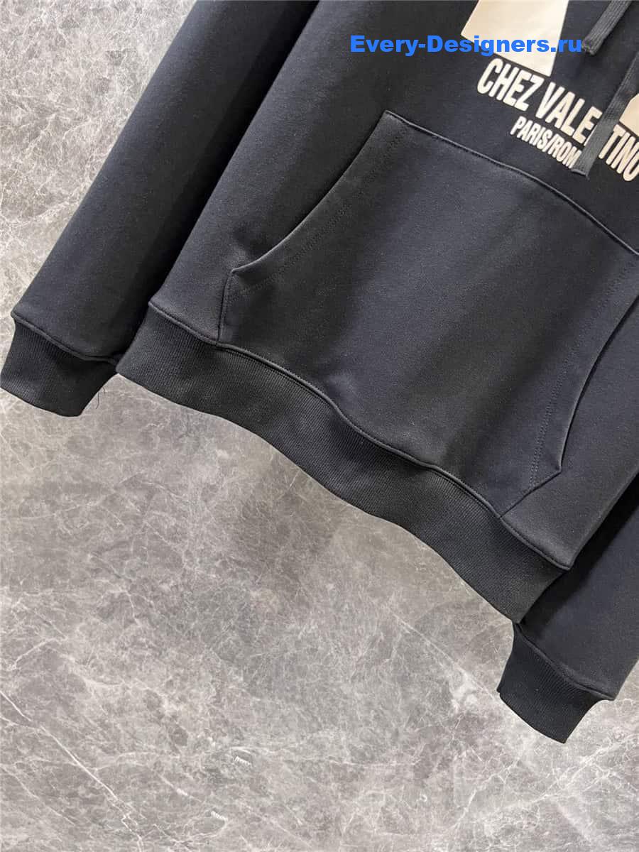 Va1e*ntin0 chez oversized hoodie black