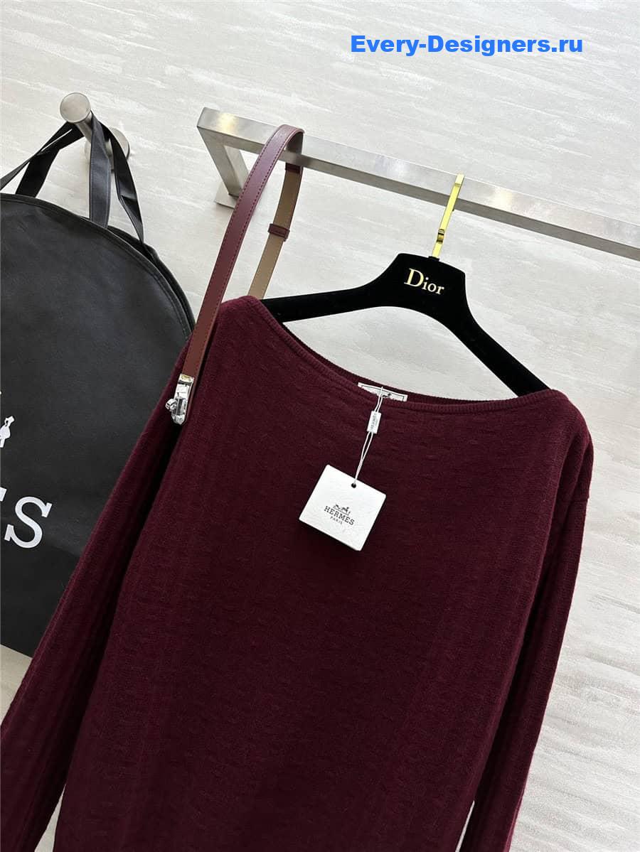 H**me5 h long-sleeved top