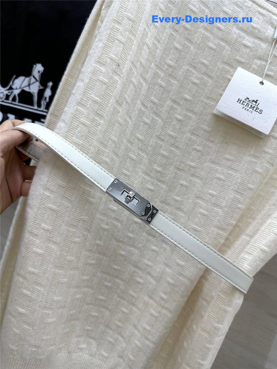 H**me5 h long-sleeved top