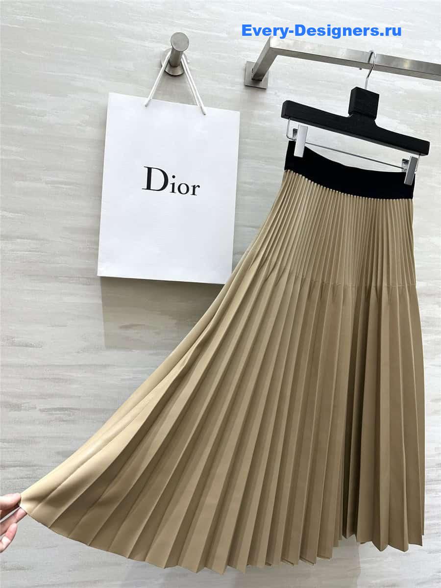 D10r pleated high waist leather skirt