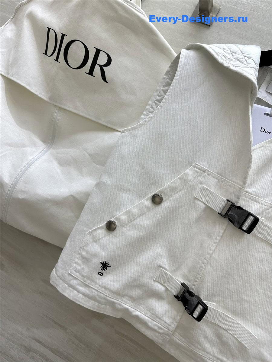 D10r two piece design vest