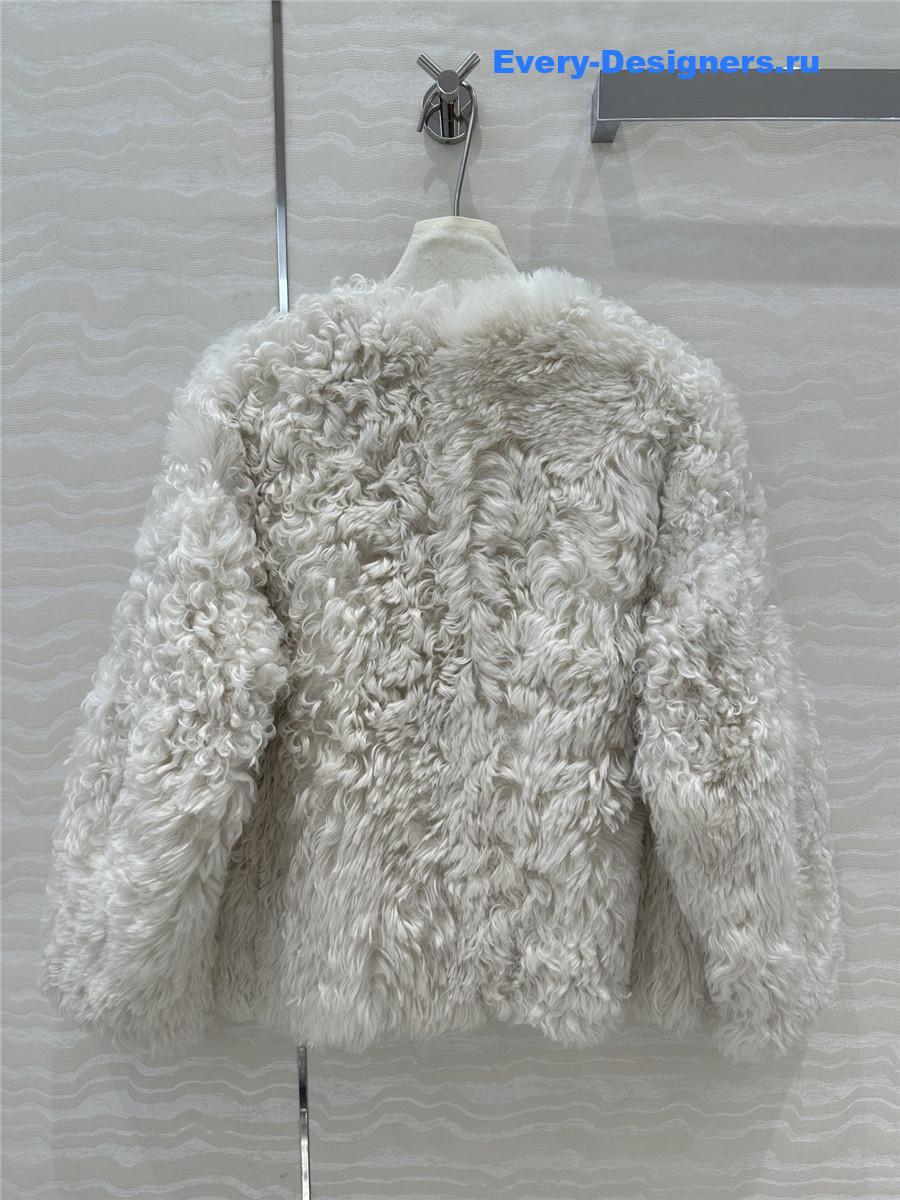 Ce1i*e fur coat