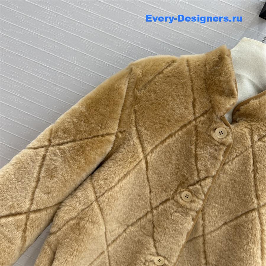L0r0 P1ana shearling coat