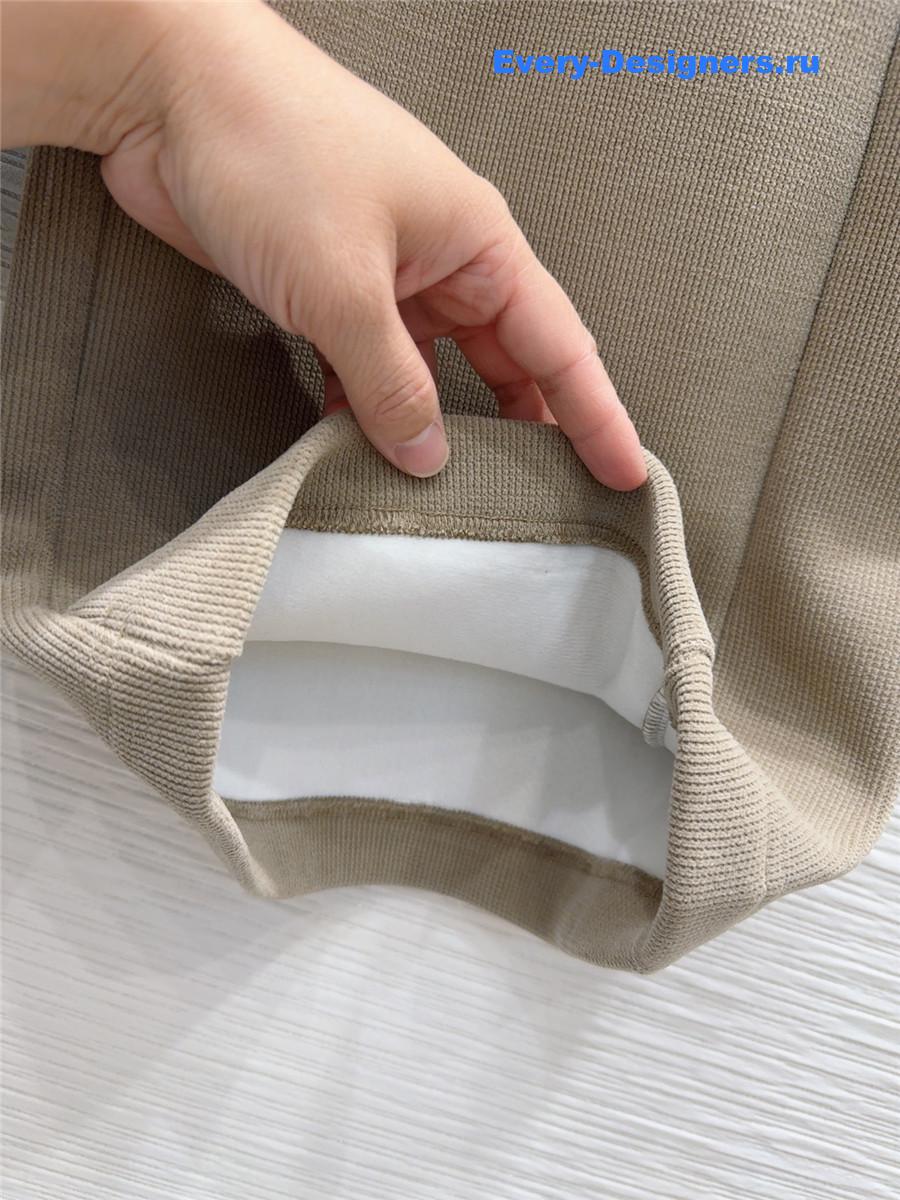 M1um1u new wide-leg trousers