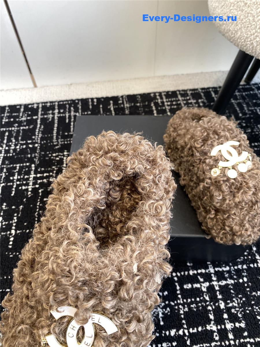CC fur slippers