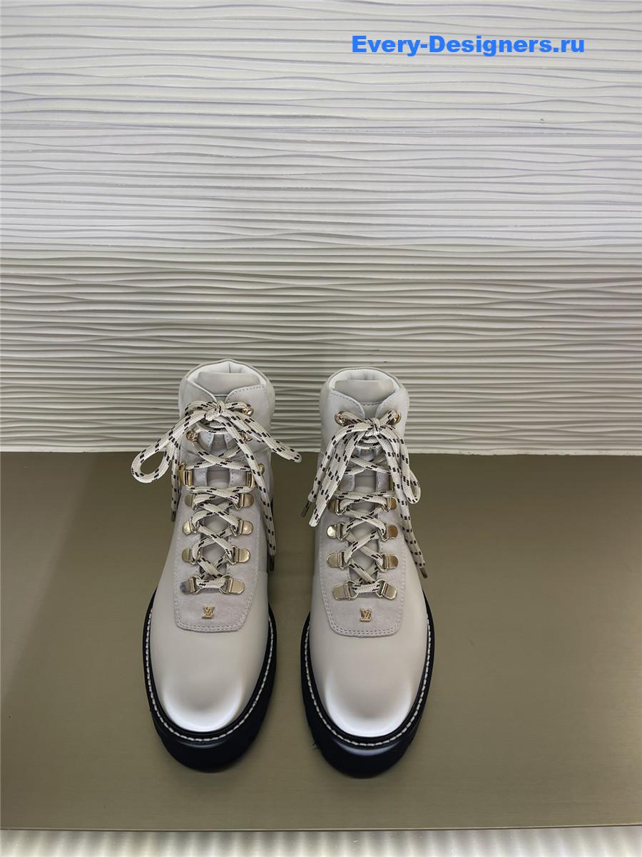 l0vis Vvtt0n white territory flat ranger boots