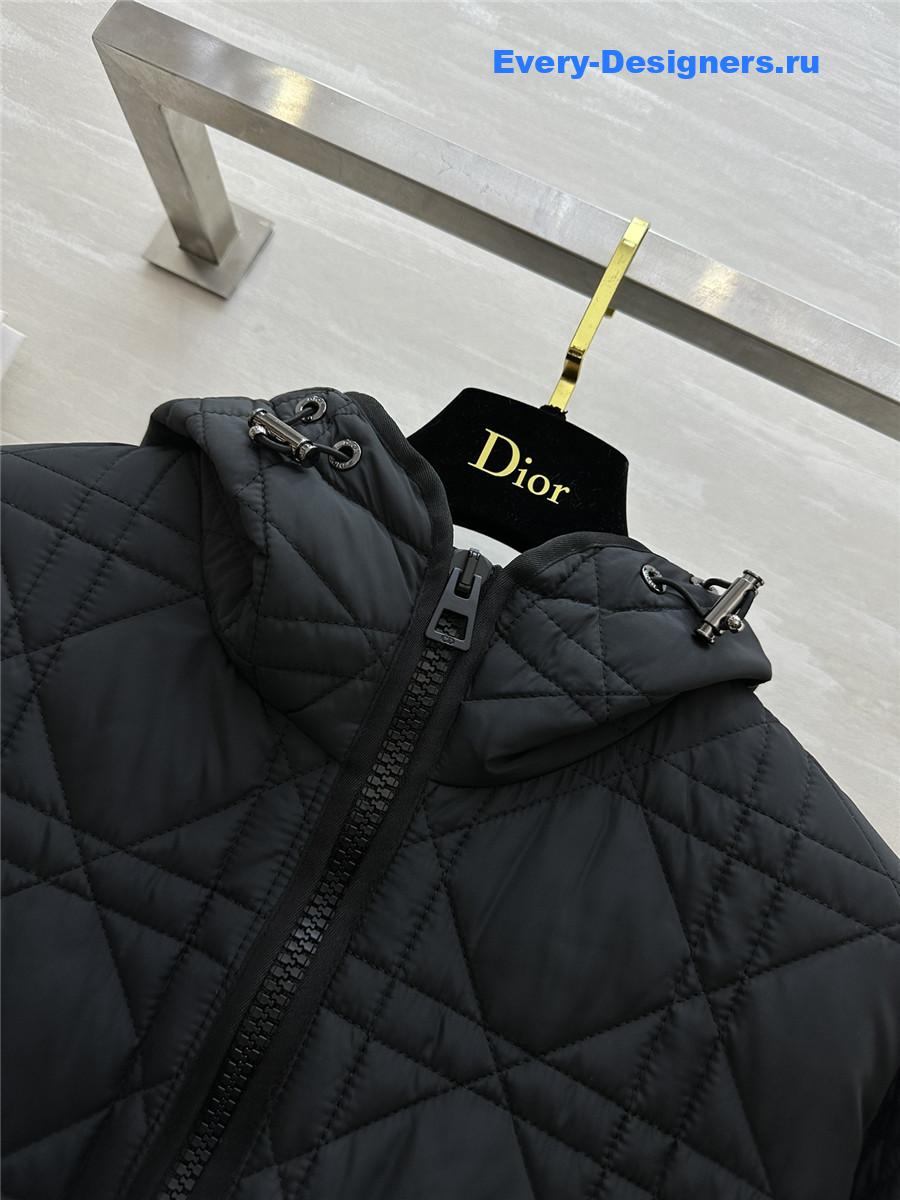 D10r quilted hooded jacket