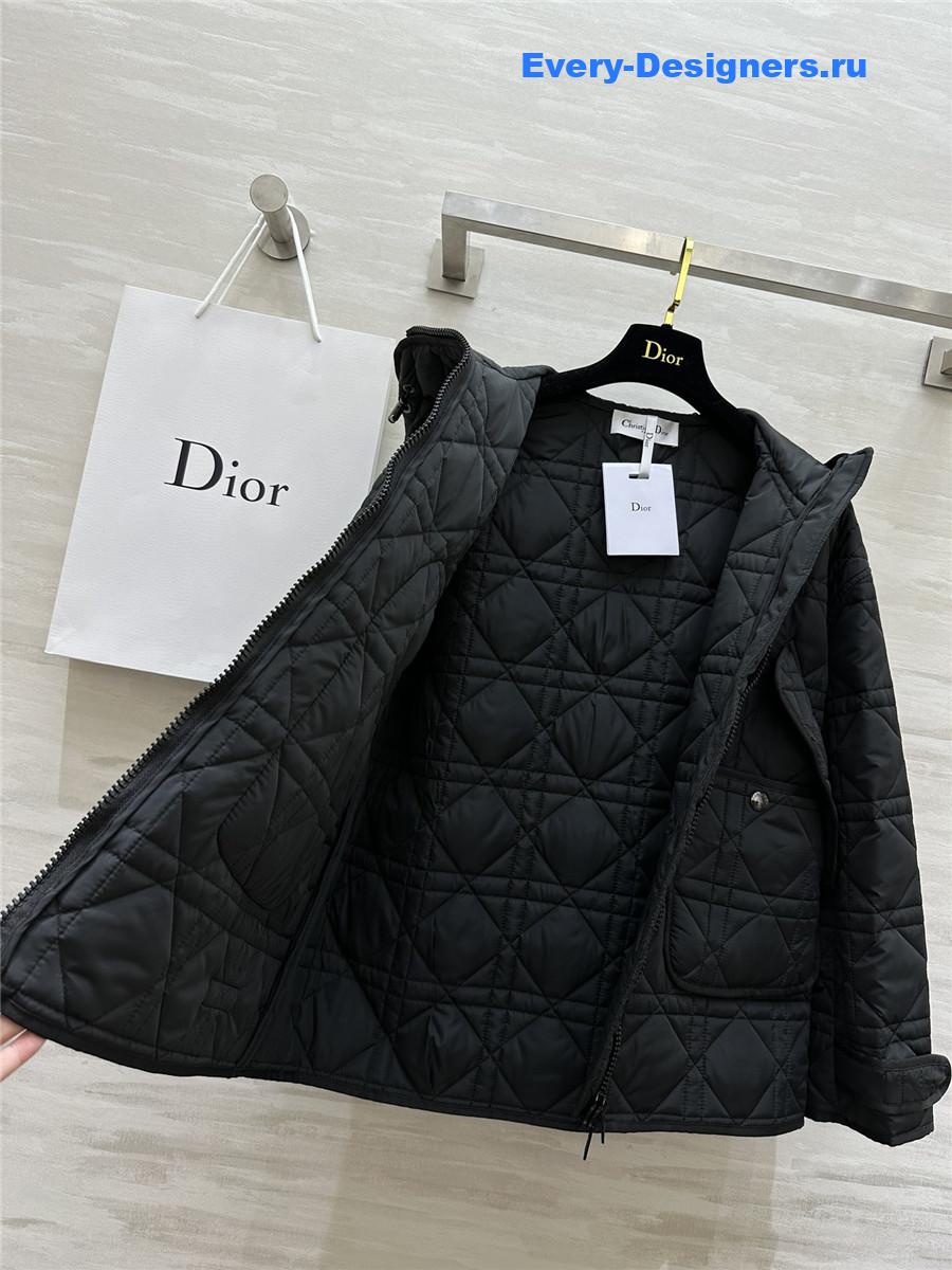 D10r quilted hooded jacket