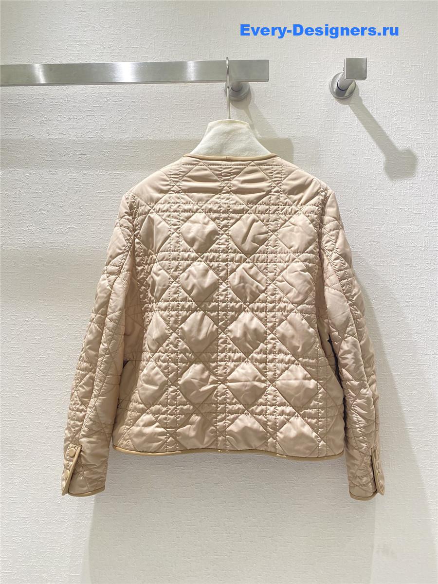 D10r macrocannage down jacket beige